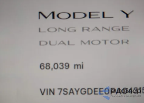 2023 Tesla Model Y Awd/Long Range Dual Motor All-Wheel Drive z USA, uszkodzony, nr VIN 7SAYGDEE0PA043159